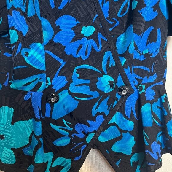 Vintage 80s Silk Floral Blue and Black Blazer with Rhinestone Button and Bow 1 - Picture 4 of 15